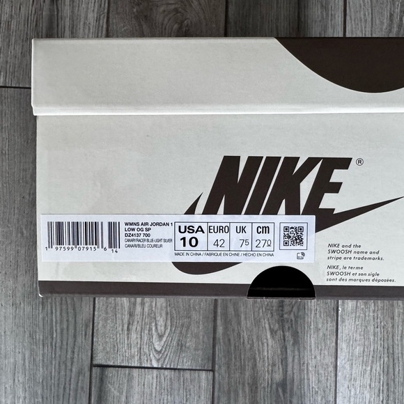 Women’s Travis Scott Air Jordan 1 Low OG SP NEW IN BOX!! - Picture 5 of 7